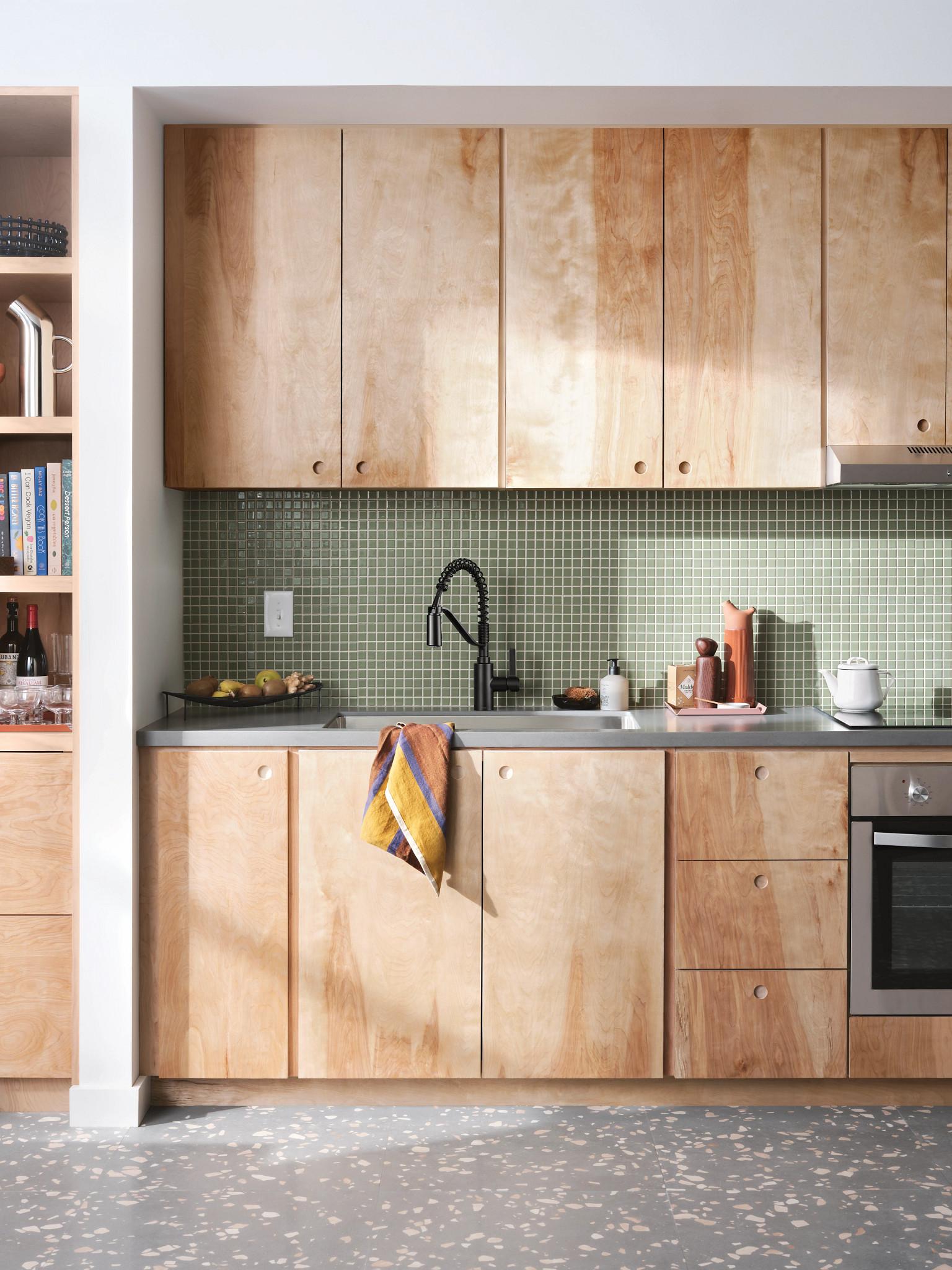 Moen® 5926BL